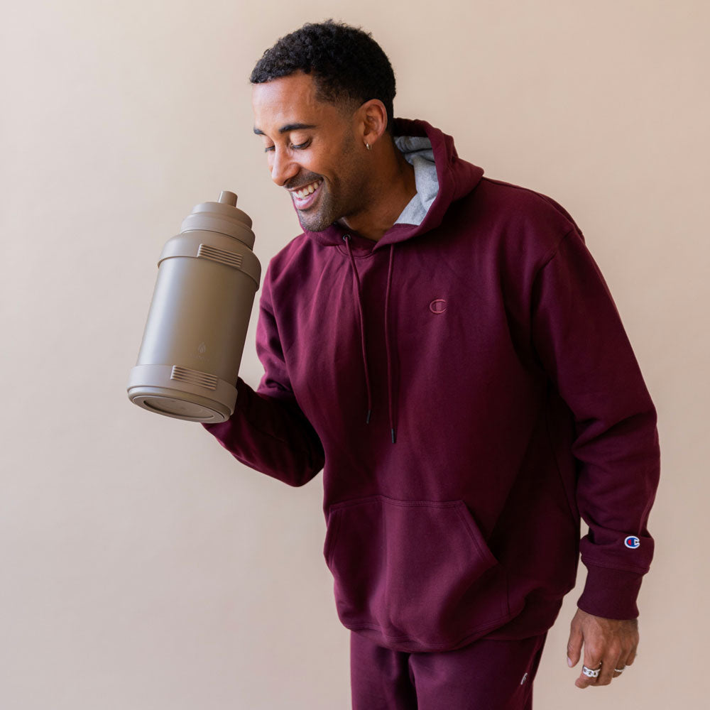 78-oz-titan-bottle-pastel-collection-h6 32_Manna_Website_Lifestyles_Titan_Darker_2.jpg