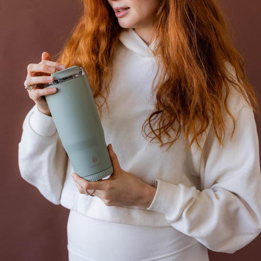 30-oz-groove-tumbler-p8 4Manna_Website_Lifestyles-17.jpg