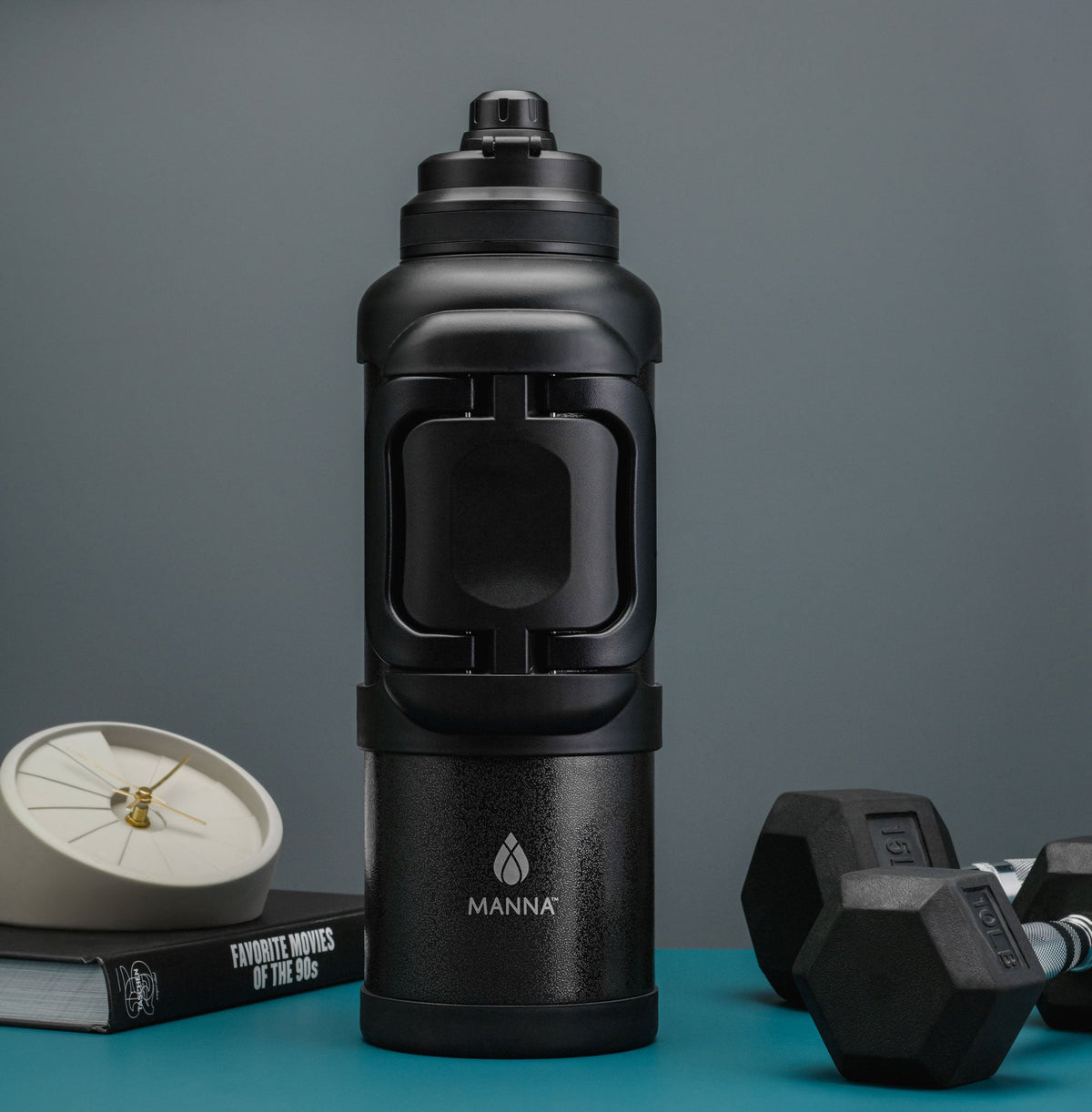 4l-titan-bottle-135-oz-a4 A0029681.jpg