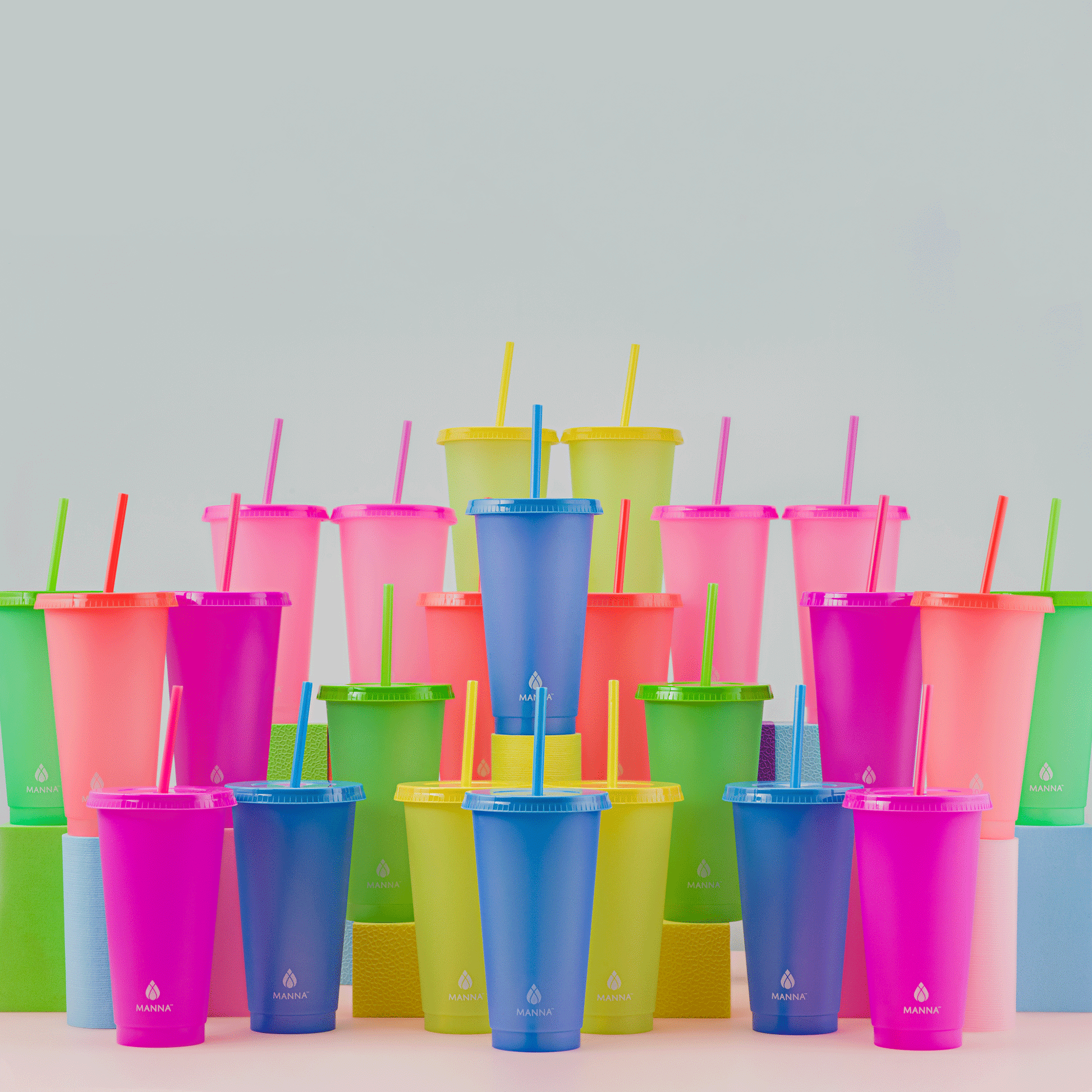 24-piece-original-color-changing-cup-set-q5 A0029811.gif